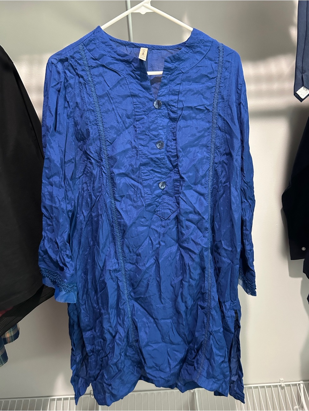 Women’s Royal Blue Button-Front Tunic Top
